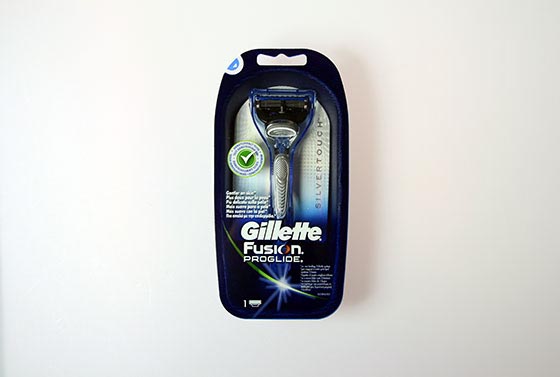 Gillette Fusion Proglide SilverTouch Limited Edition Packshot