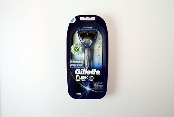 Gillette Fusion Proglide SilverTouch Limited Edition Packshot