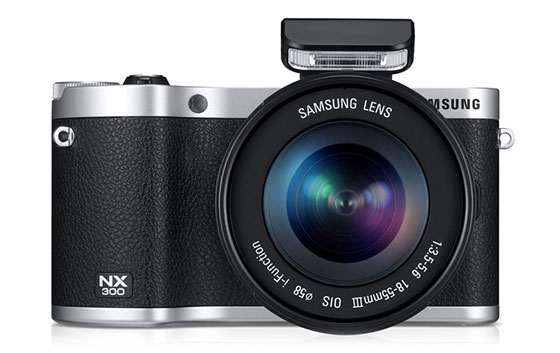 Samsung NX300 Flash