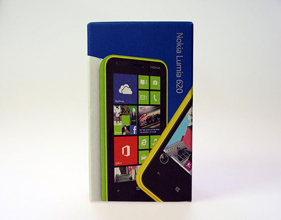 Nokia-Lumia-620-Packshot