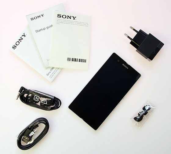 Sony Mobile Xperia Z Unboxing-4