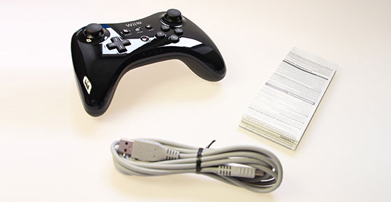 Wii-U-Pro-Controller-Unboxing