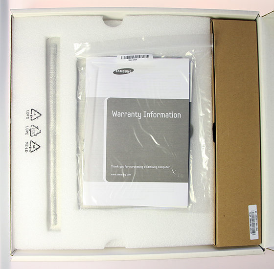 Samsung-Chromebook-Unboxing 1