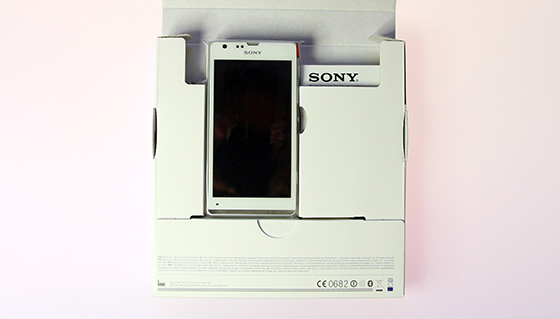 Sony-Xperia-SP-Unboxing-1