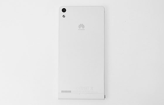 Huawei-Ascend-P6-Achterkant