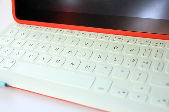 Logitech FabricSkin iPad