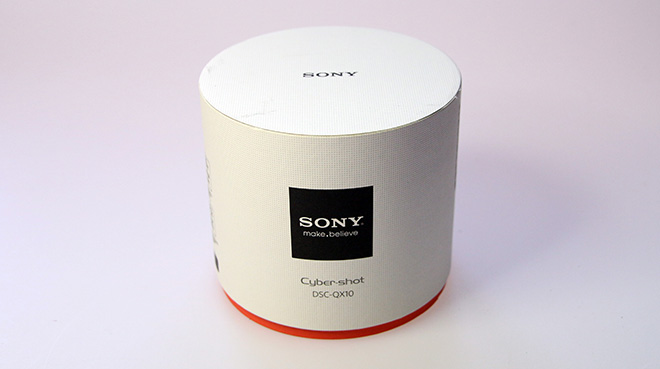 Sony DSC-QX10 Packshot