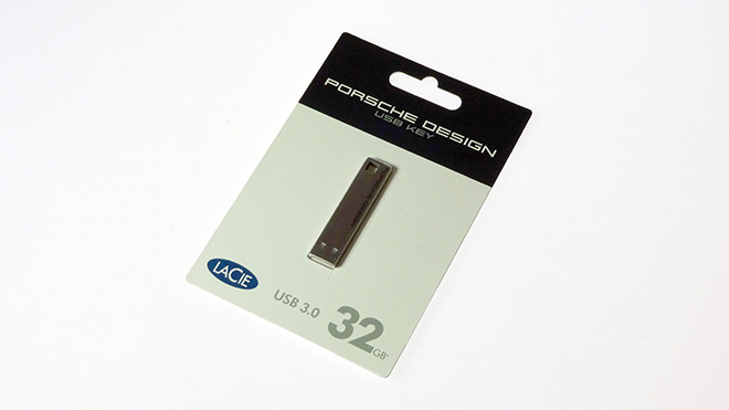 LaCie Porsche Design USB Key 32GB Packshot