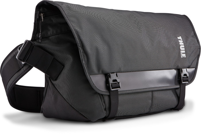 Thule Covert DSLR Messenger