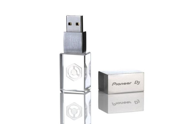 Pioneer-Rekordbox-USB-Stick-16GB