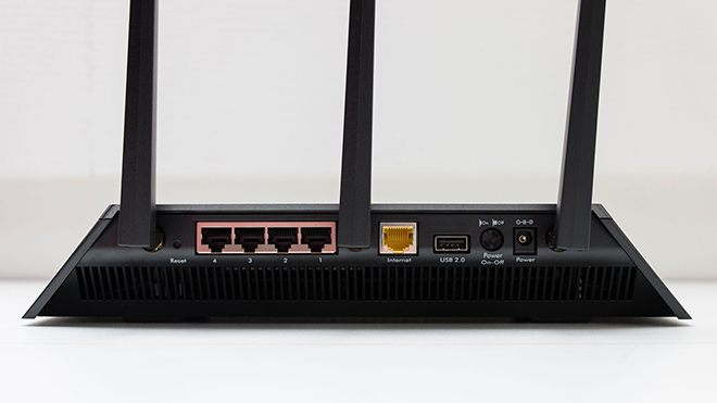 Netgear-Nighthawk-Achterkant