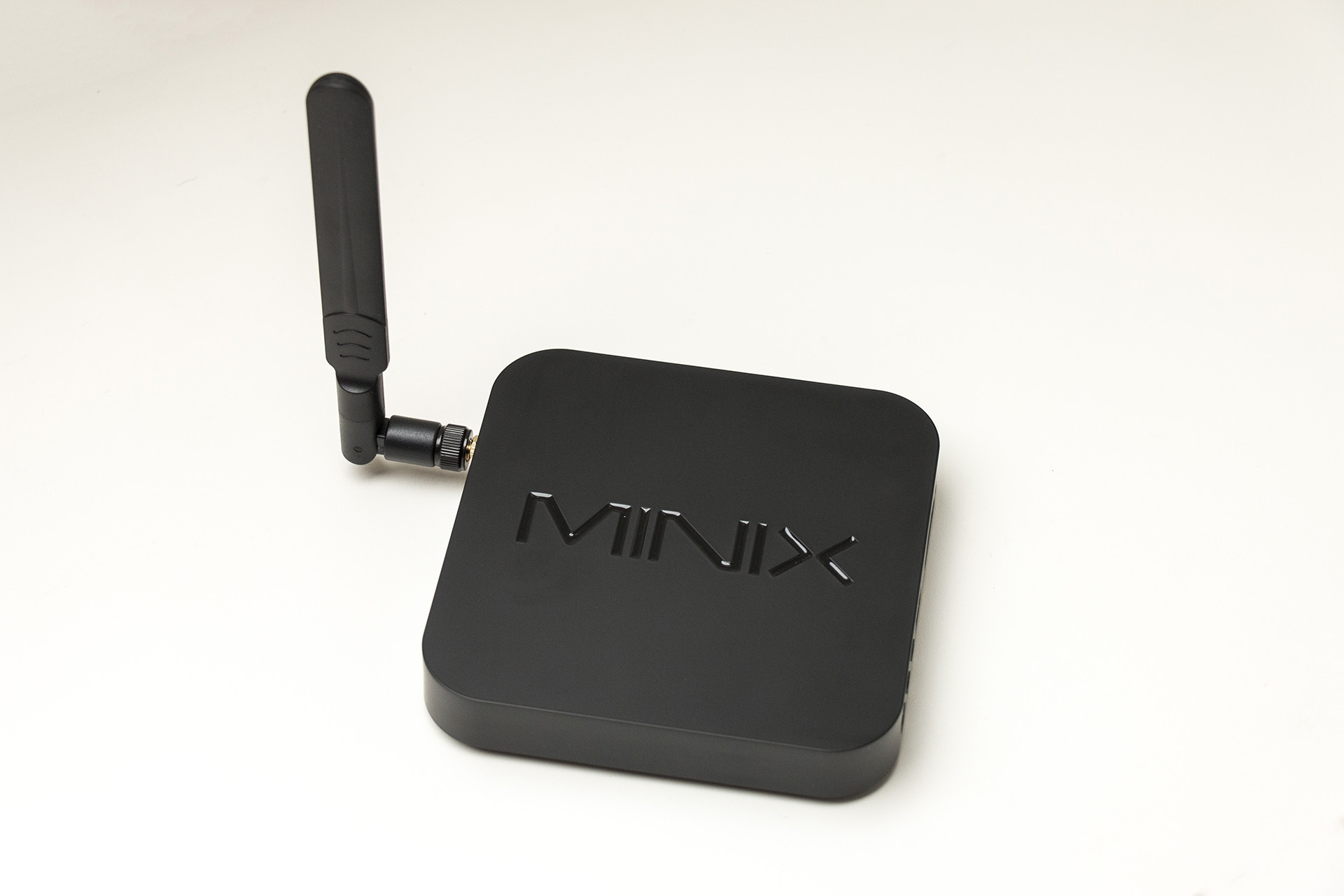 Minix Neo X8 Plus IMG_0186