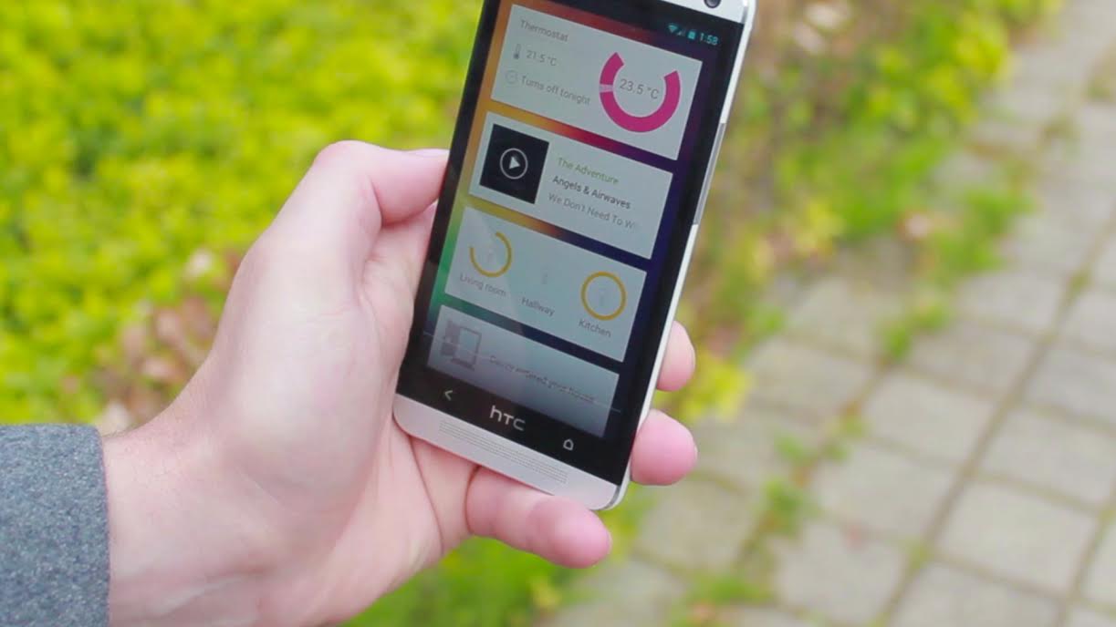 HTC smarthone met Homey app