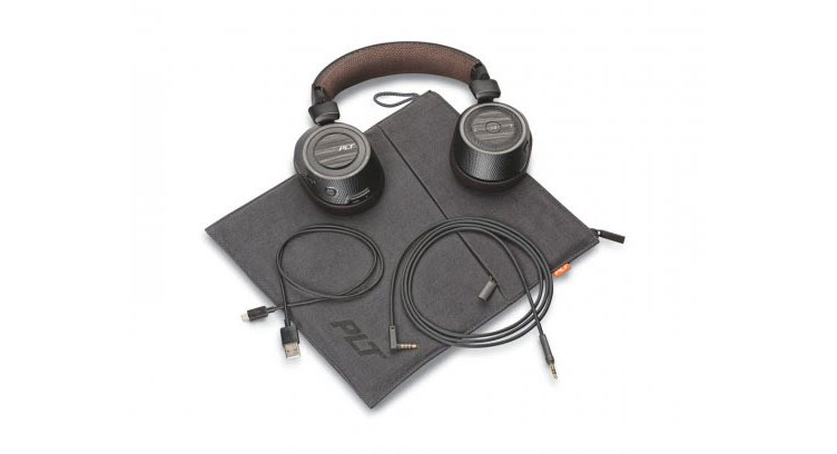 plantronics-backbeat-pro-2-unboxed