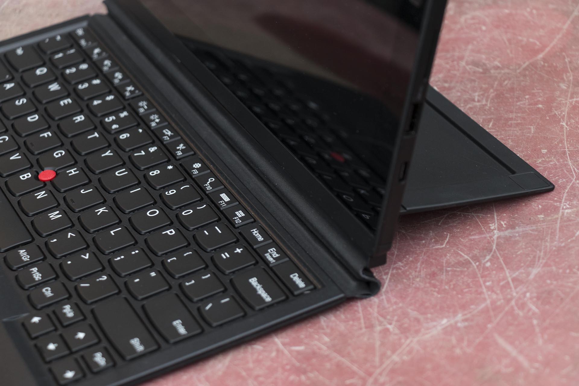 Lenovo ThinkPad X1 Kickstand