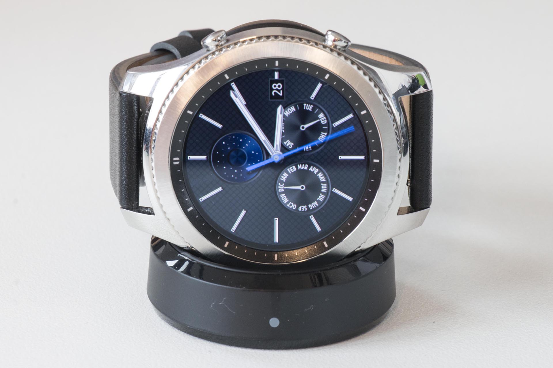 Review: Samsung Gear S3 Classic Tizen Smartwatch