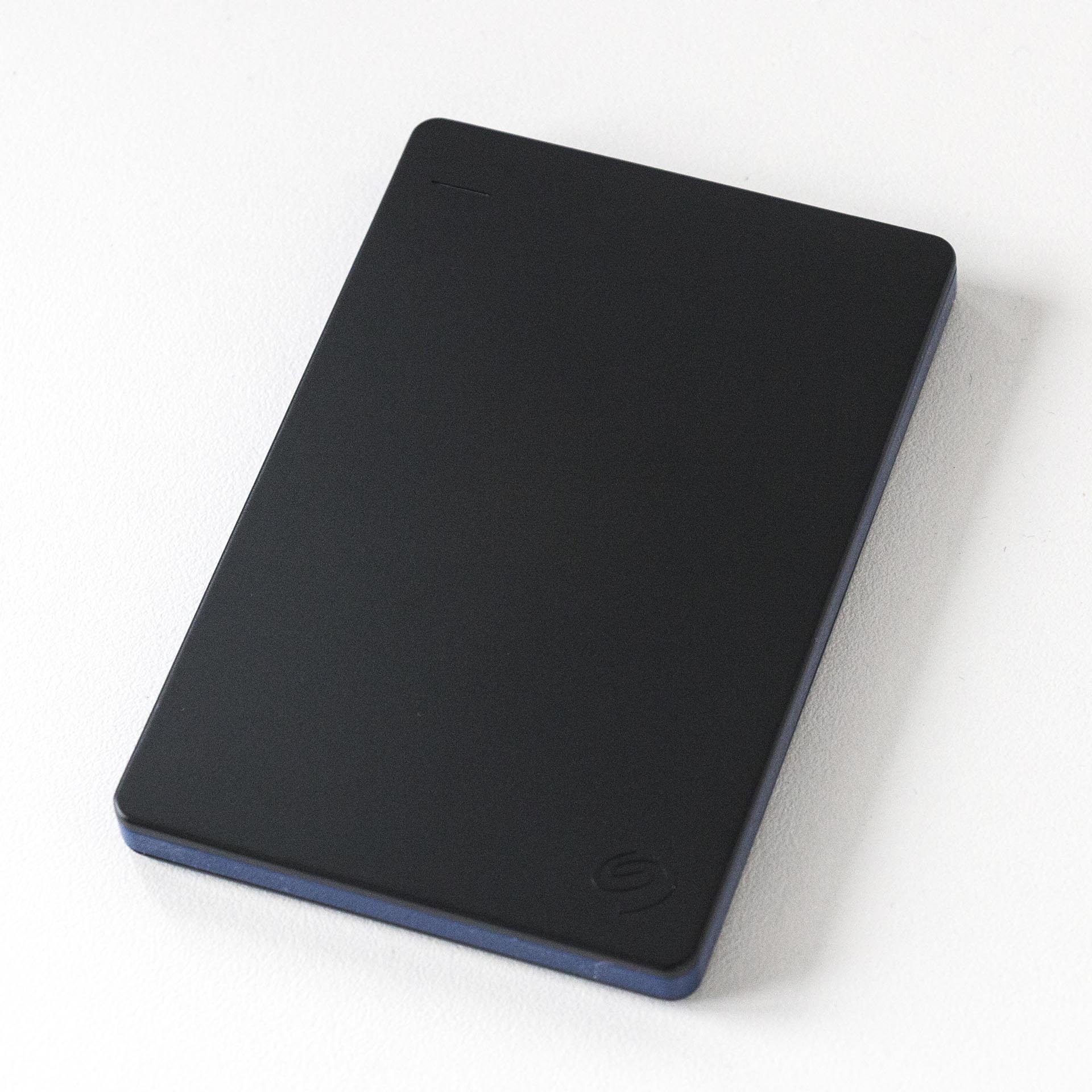 Test du Seagate Game Drive 2 To pour PS4 - GeekTest