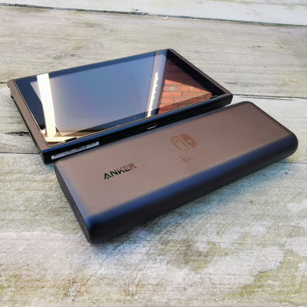Powerbank met Nintendo Switch display