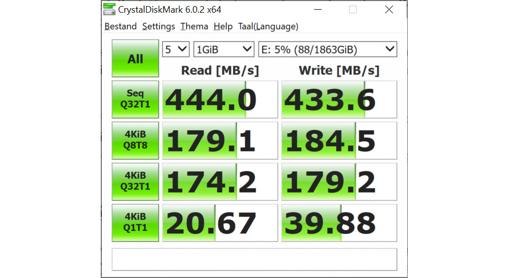 LaCie Portable SSD 2TB Crystal Diskmark