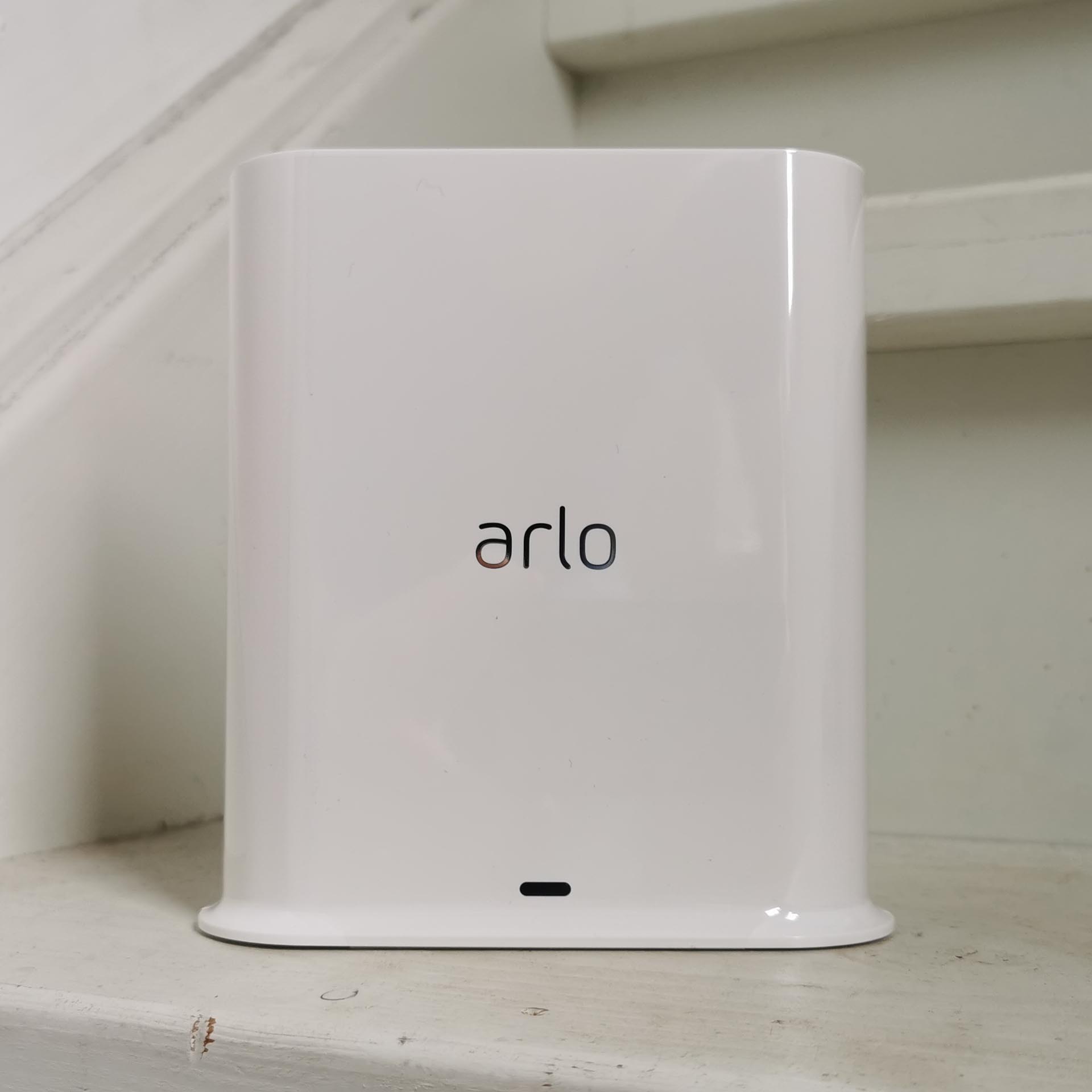 Arlo Ultra Hub