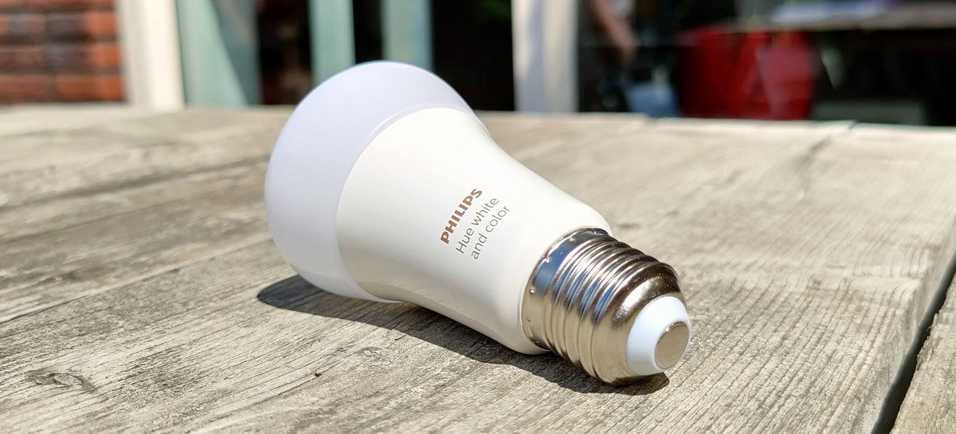 Philips Hue White and Color E27 Lamp