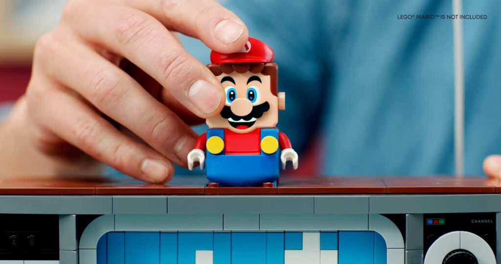 71374_71360_Lifestyle_WITH_LEGO_SUPER_MARIO_01disclaimer
