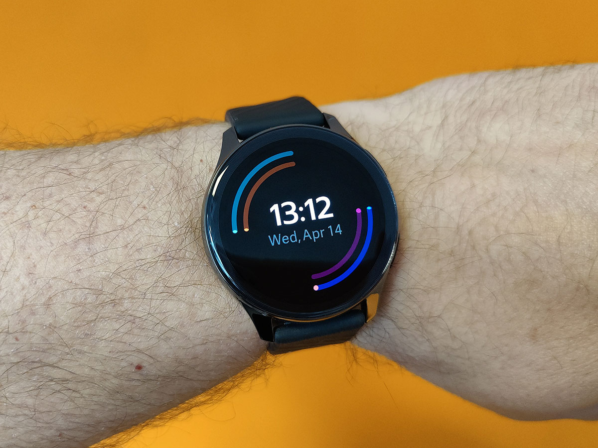 Review: OnePlus Watch levert een heel lange accuduur