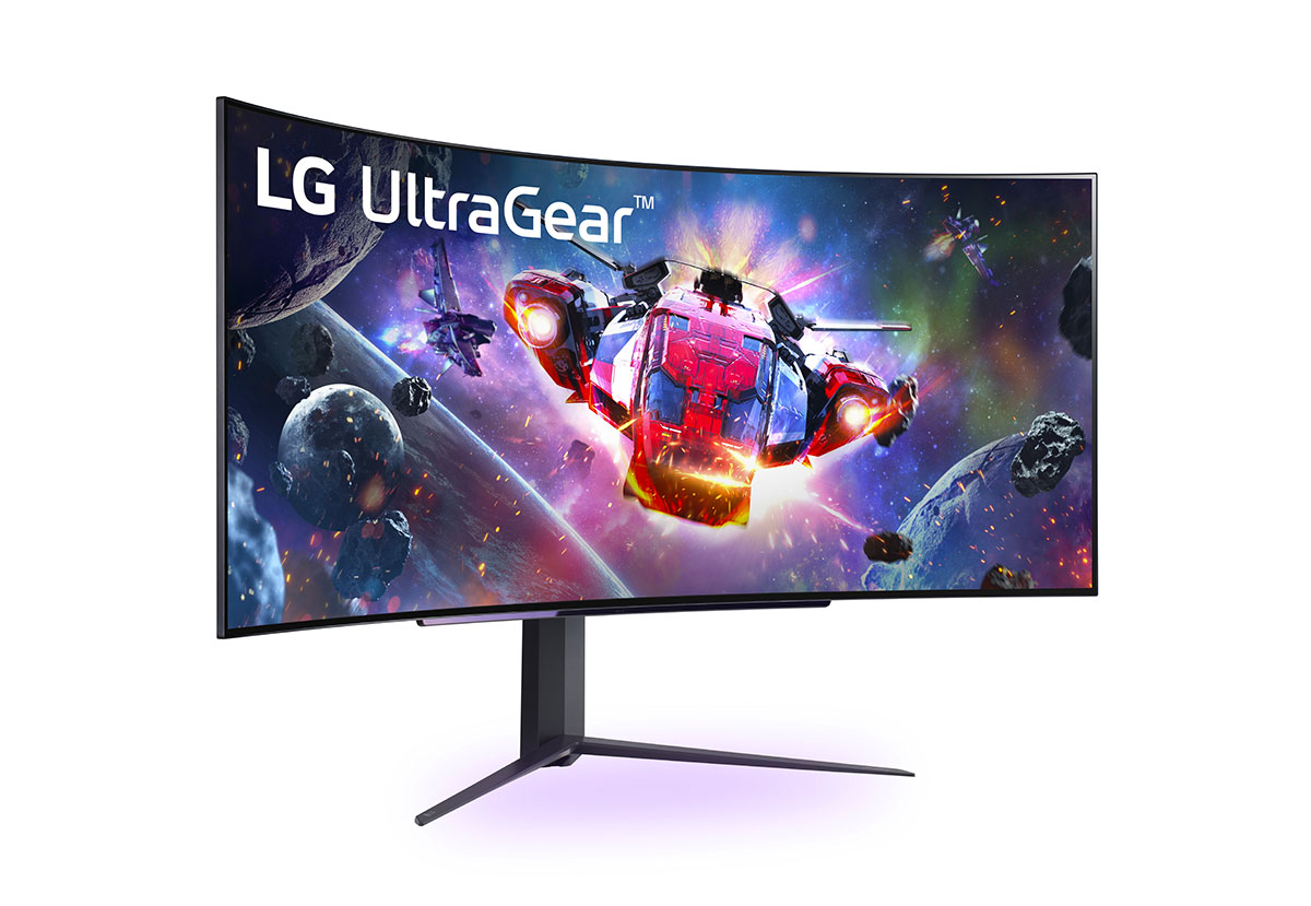 LG UltraGear 45GR95QE