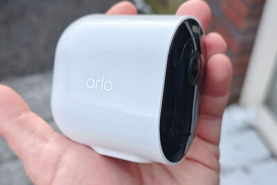 Arlo Pro 5 2K Zijkant