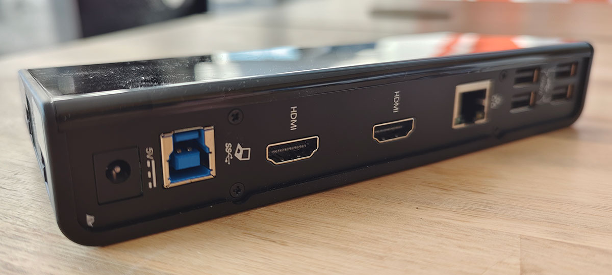 ACT AC7049 USB-C of USB-A Dual Monitor Docking Station aansluitingen achterop