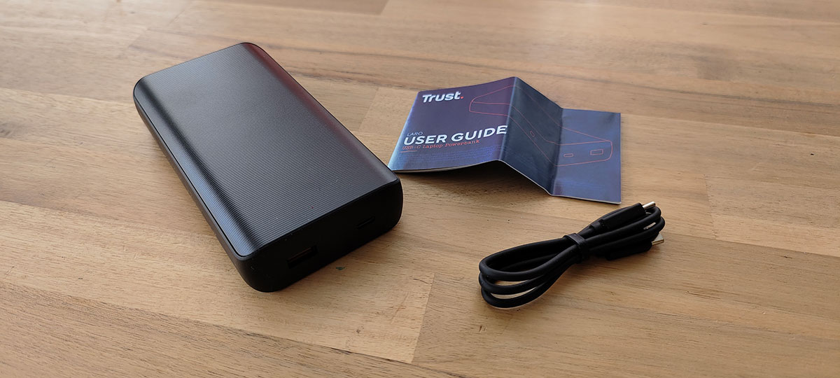 Trust Laro 65W USB-C Laptop Powerbank uitgepakt