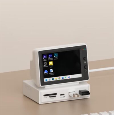 Hagibis USB Dock met display