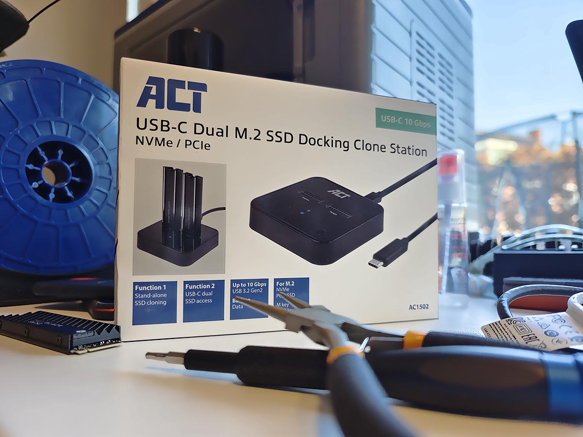 ACT USB-C Dual M.2 SSD Docking Clone Station (AC1502) verpakking