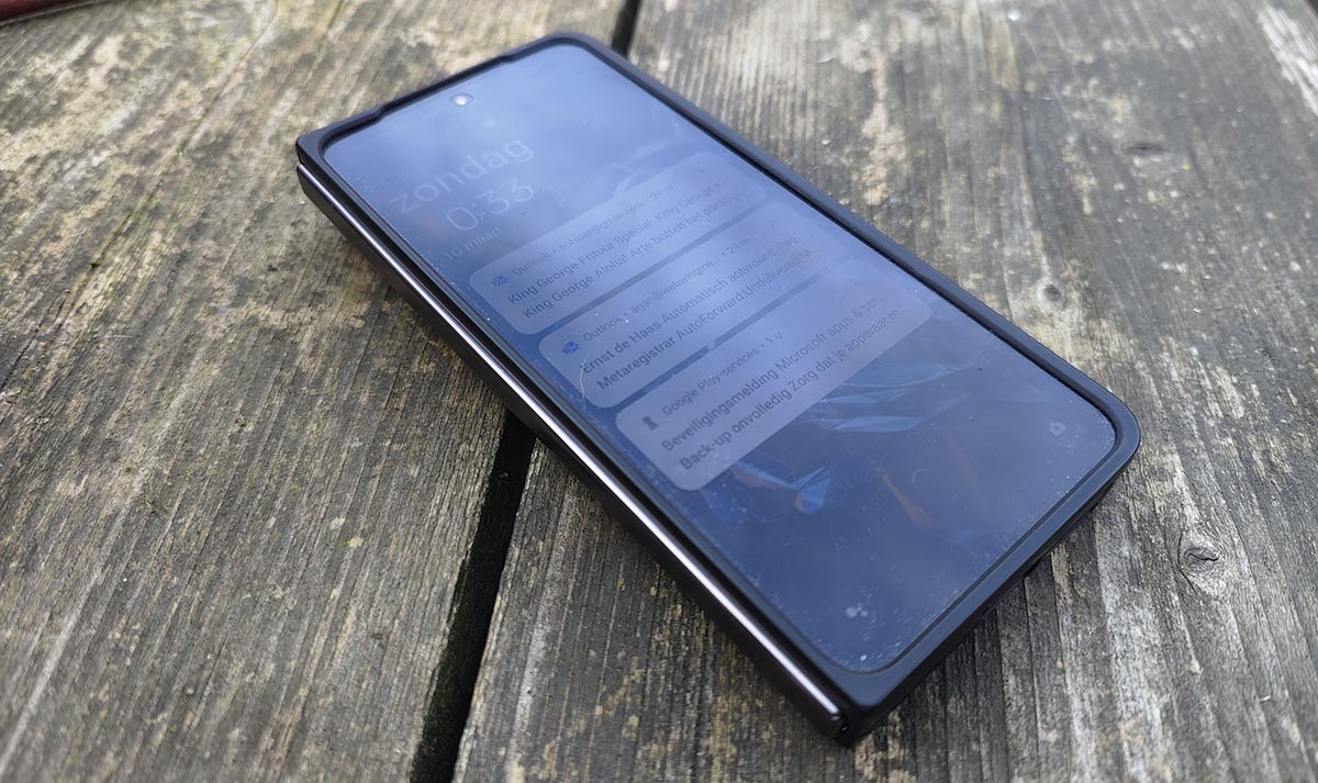 oneplus open coverdisplay