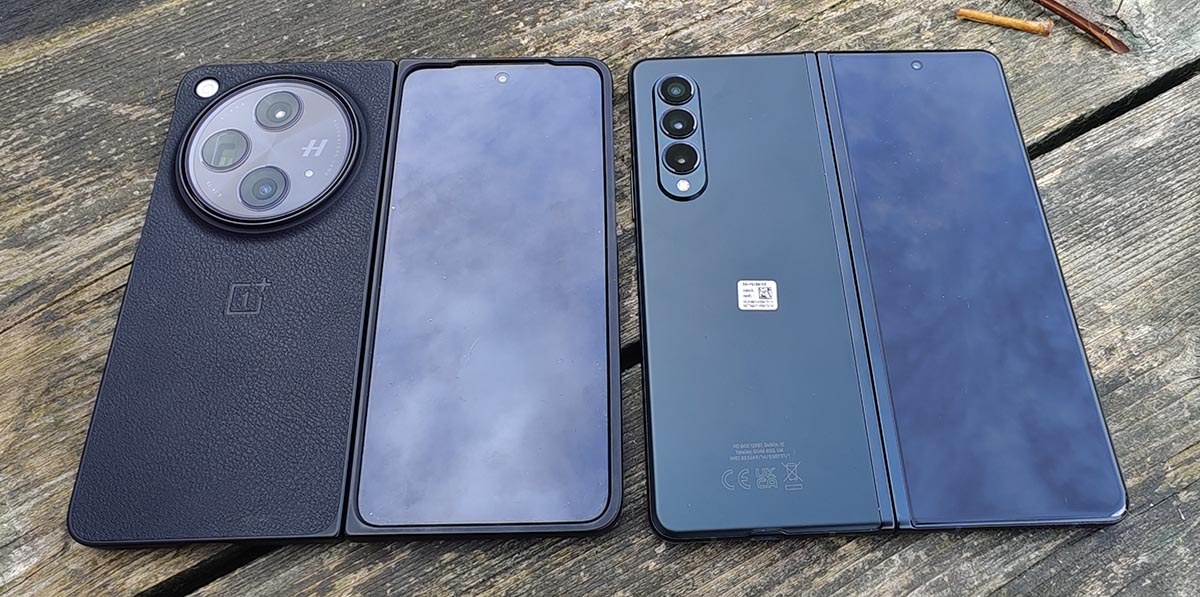 samsung galaxy z fold 3 vs oneplus open achterkant open