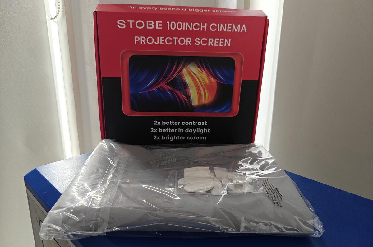 Stobe NANO Projectie scherm 100inch uitgepakt