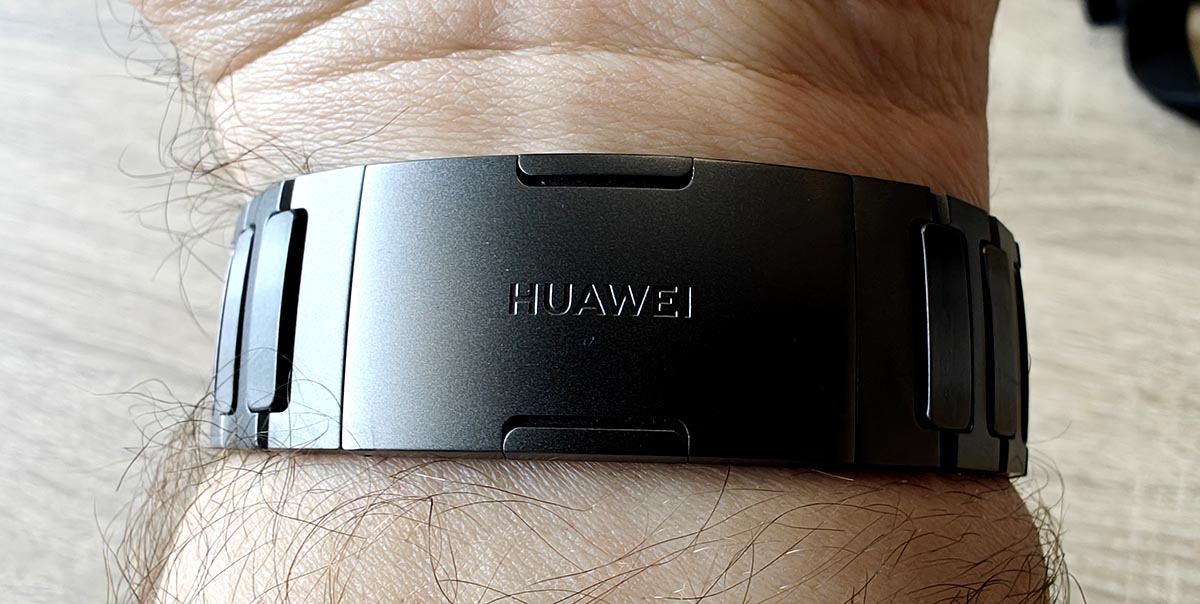 Review De Huawei Watch 4 Pro Space Edition is wel heel bijzonder GadgetGear