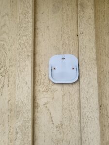 aqara g5 pro outdoor camera met montagebeugel op muur (2)