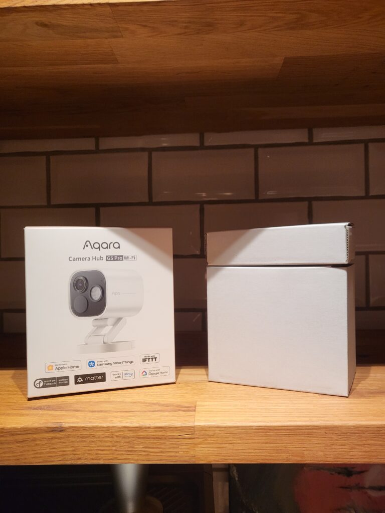 unboxing van de aqara g5 pro camera hub (11)