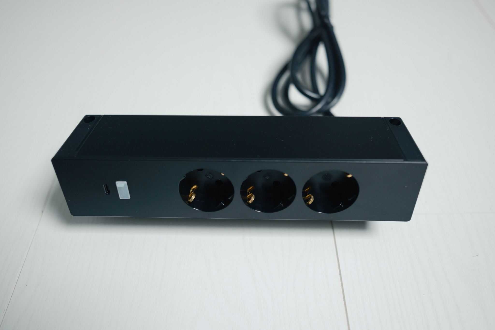 Montage van het Flexispot bureau E5Q met vier motoren