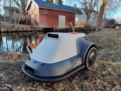 Eufy E15 robotmaaier in tuinomgeving