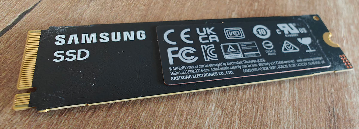 Samsung 9100 Pro SSD Achterkant