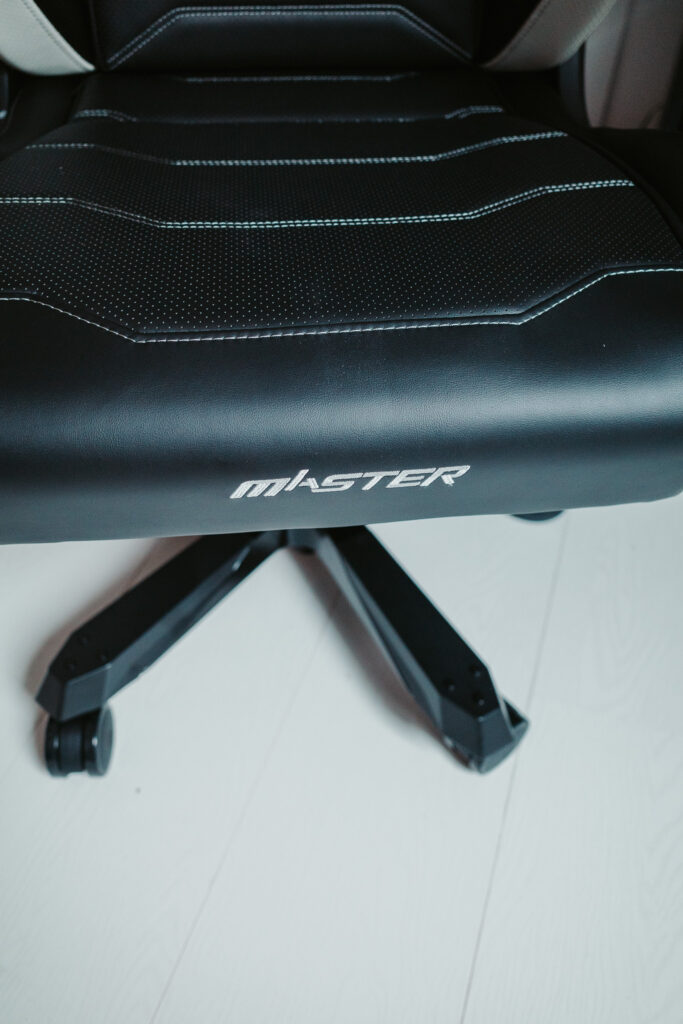 DxRacer Master XL