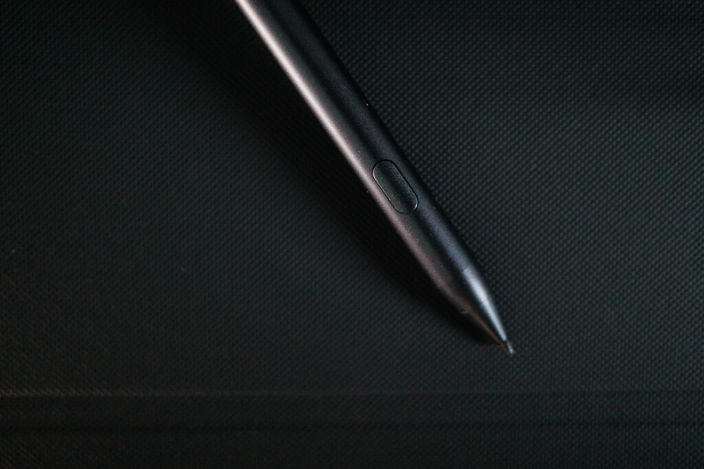 Huion Kamvas Slate 11 tekentablet in gebruik