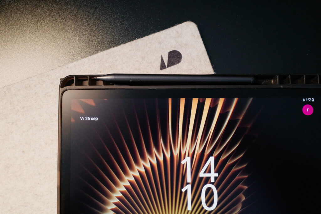 Huion Kamvas Slate 11 tekentablet in gebruik