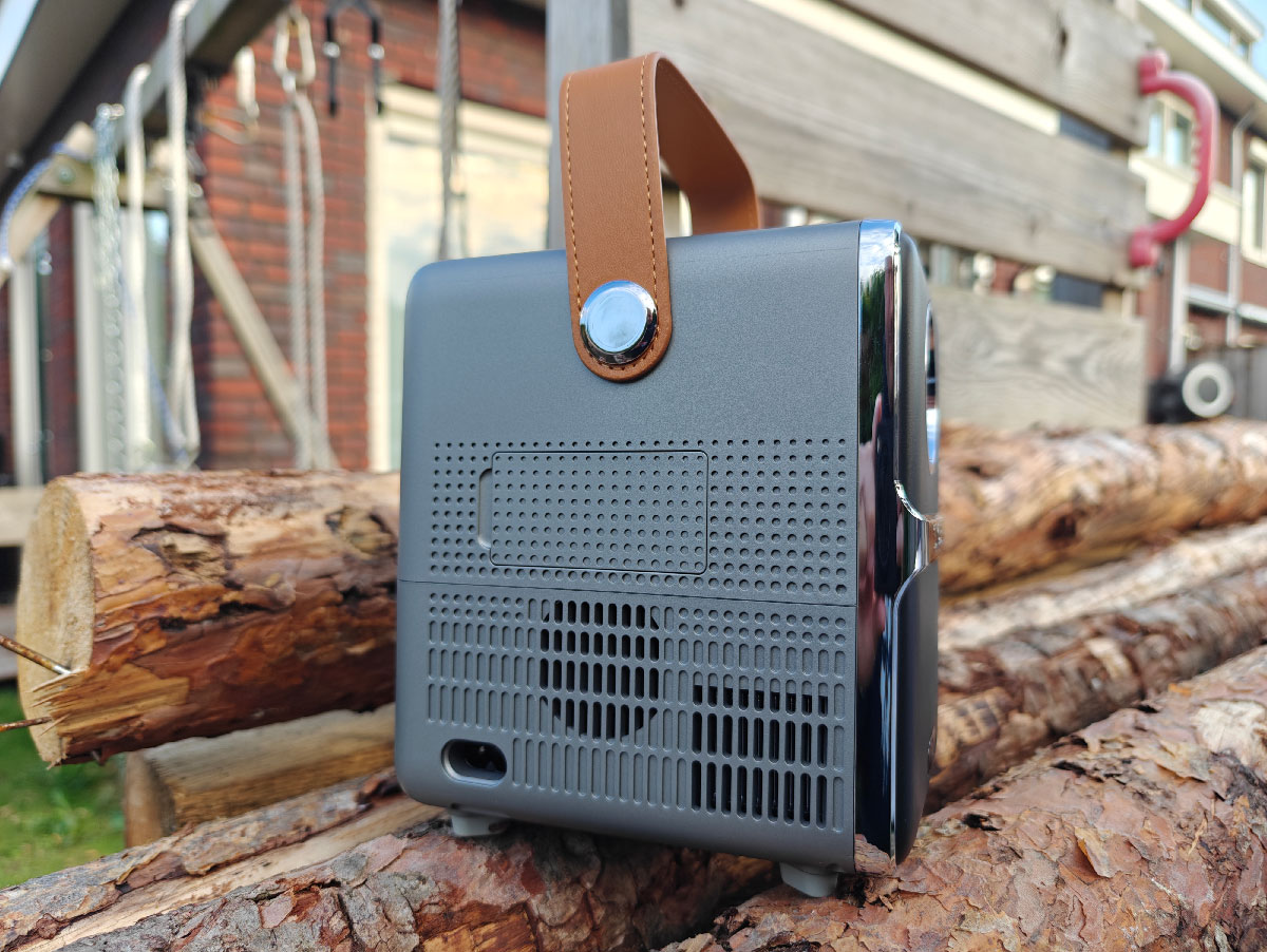 Stobe Titanic van opzij