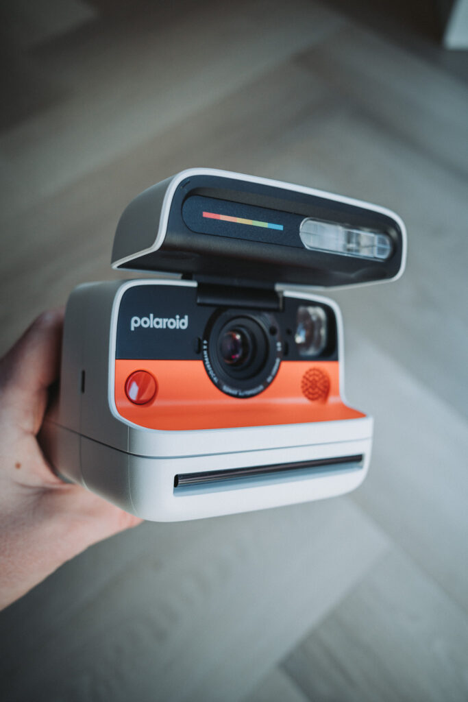 Polaroid Flip