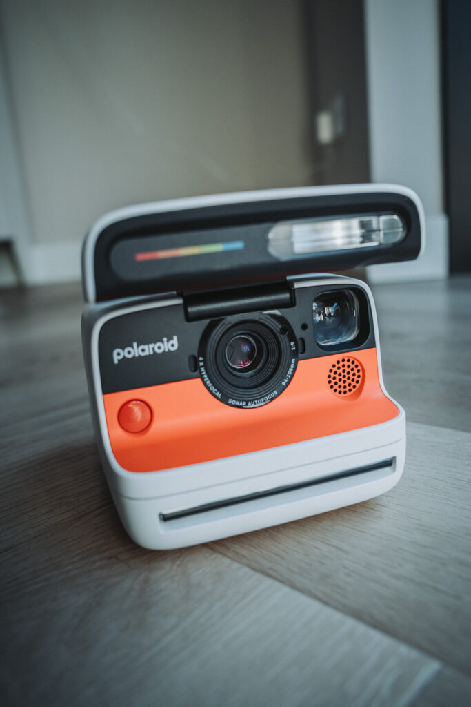 Polaroid Flip