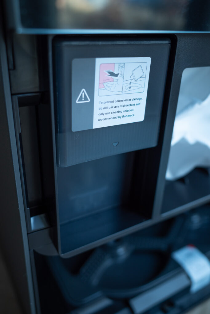 Roborock Saros 10R schoonmaak reservoir