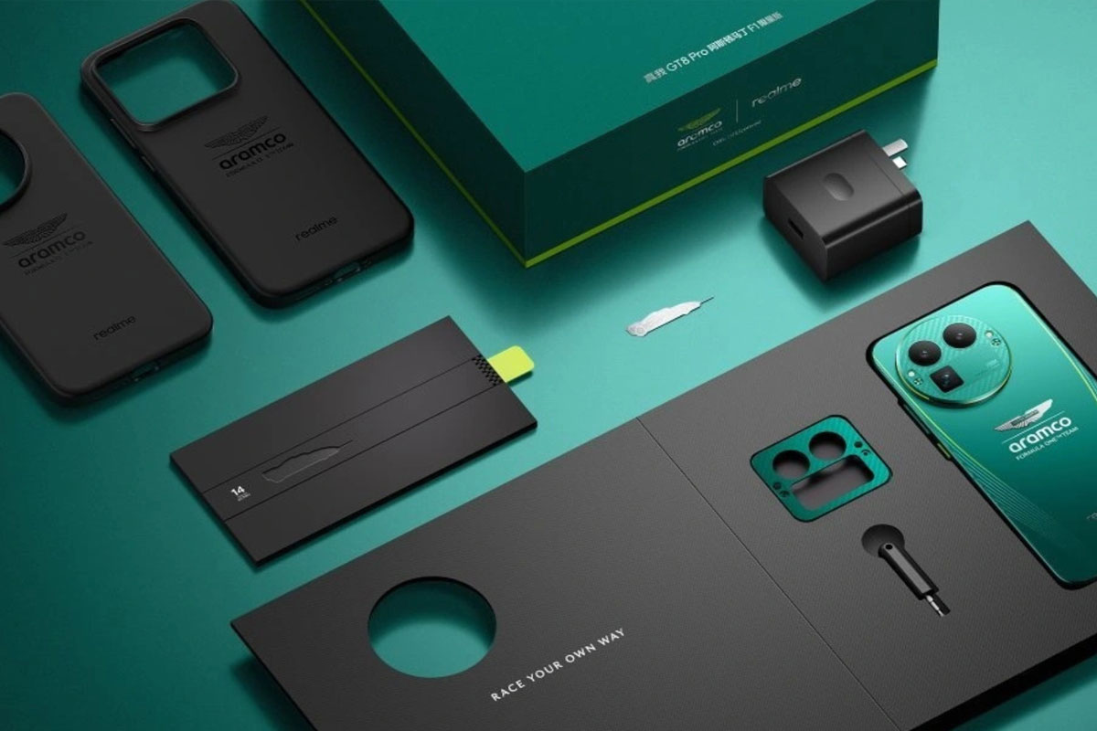 Realme GT 8 Pro Aston Martin Unboxing